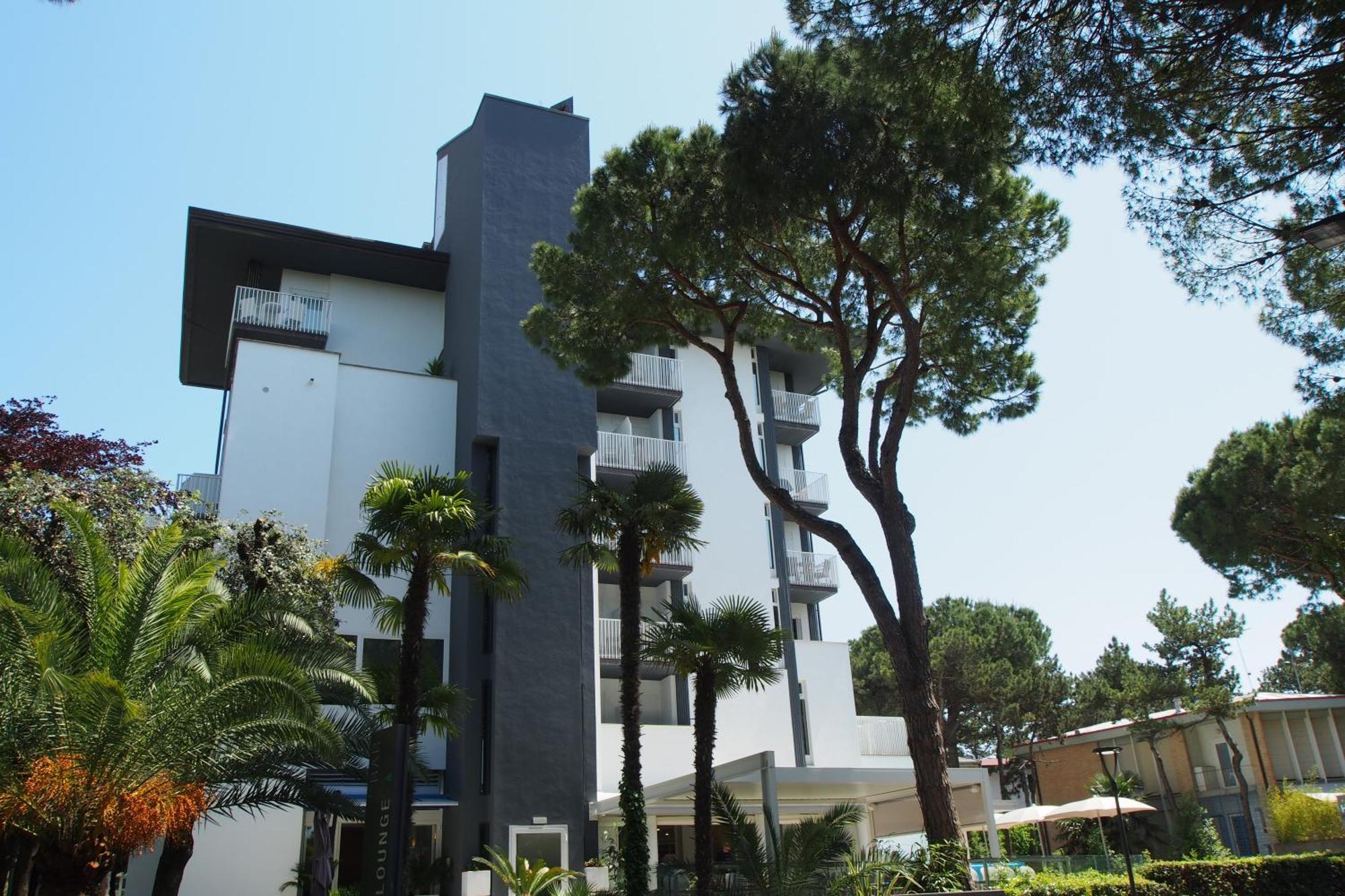Hotel Bella Venezia Mare Lignano Sabbiadoro Exterior photo