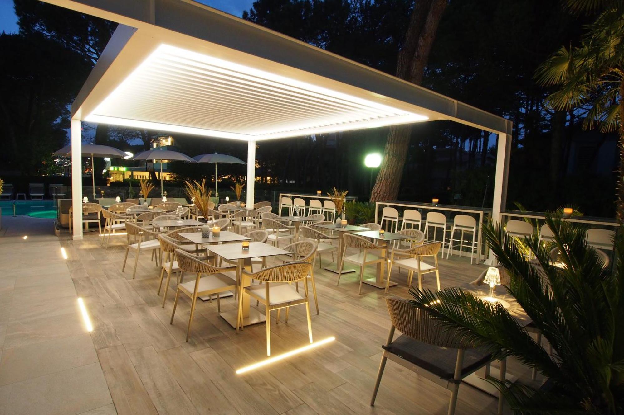 Hotel Bella Venezia Mare Lignano Sabbiadoro Exterior photo